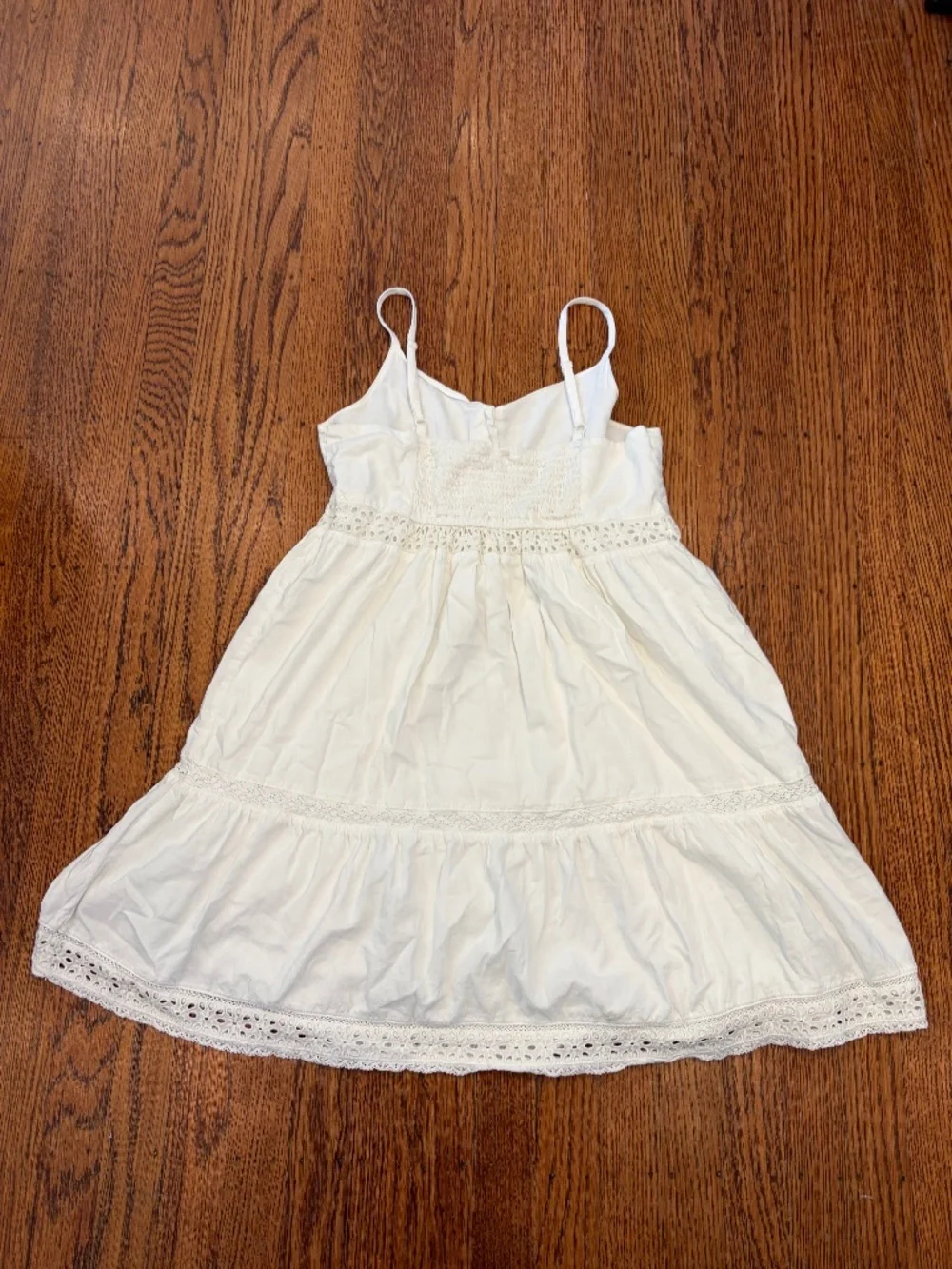 🤍 GAP Teen Tiered Lace Dress – White (Size 14–16) 🤍